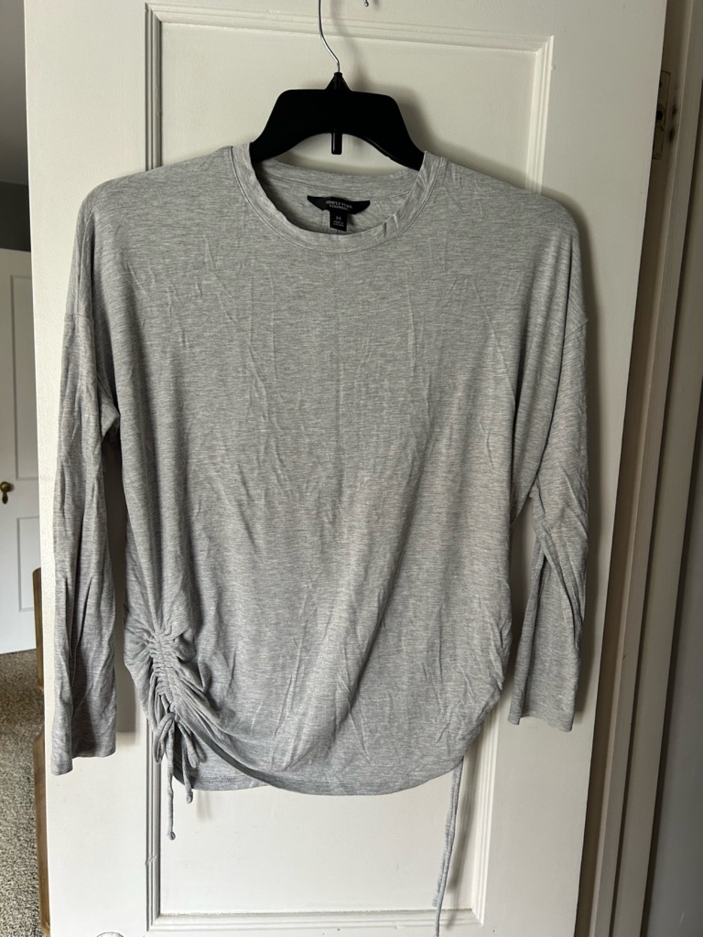 Vera Wang Light Gray Long-Sleeve Ruched Side Top